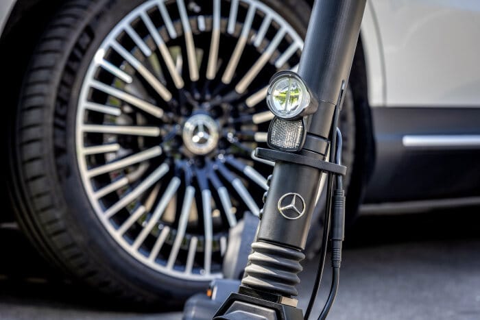 Patinete eléctrico Mercedes Benz 2020